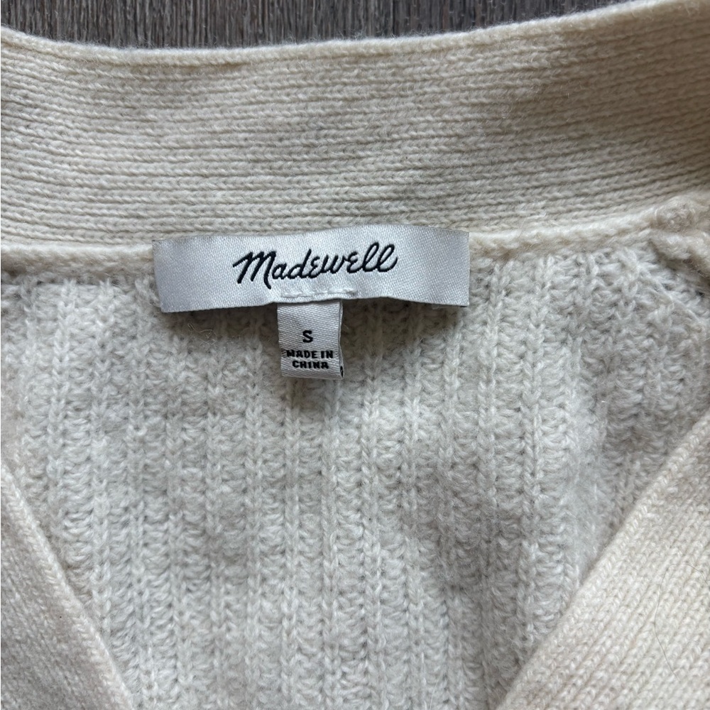 Madewell Cream V-Neck Sweater Relaxed Fit - Picture 2 of 5
